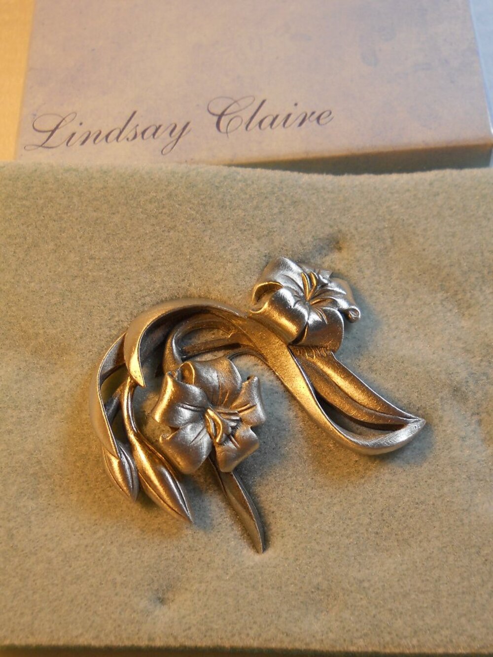 LCD - Weeping Leaves Pin   531